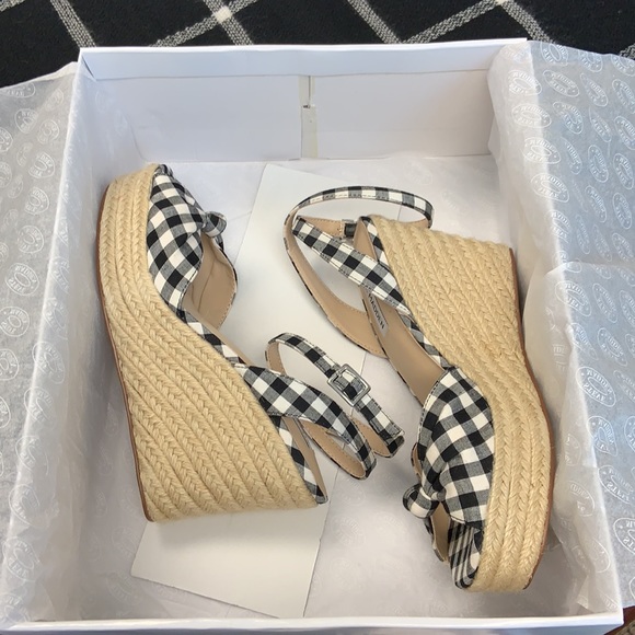 Steve Madden Wedge Sandals - Picture 9 of 10